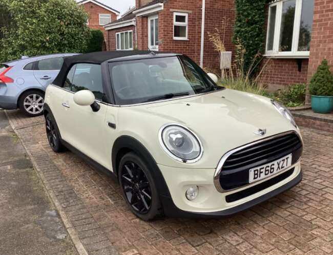 2016 Mini, Convertible, Manual, 1499 (cc), 2 doors