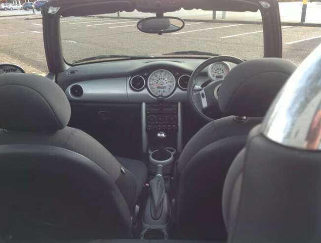 2006 Mini Cooper Convertible 1.6