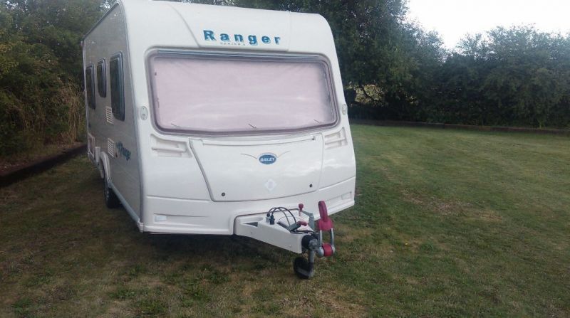 2006 Bailey Ranger 4 beth fixed bed caravan image 2