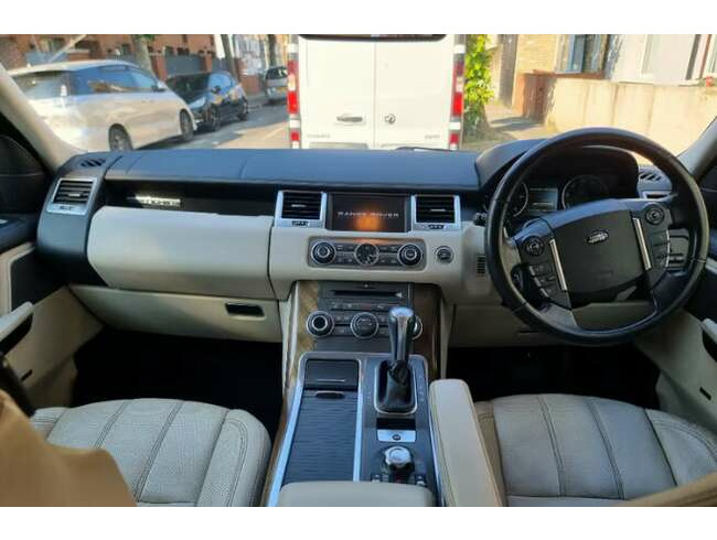 2010 Land Rover, Range Rover Sport, Estate, Semi-Auto, 2993 (cc), 5 Doors