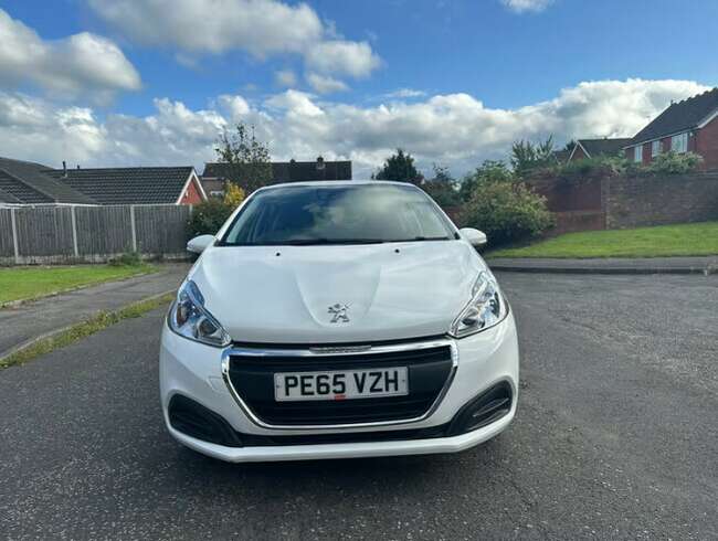 2015 Peugeot 208 - *LOW MILEAGE*