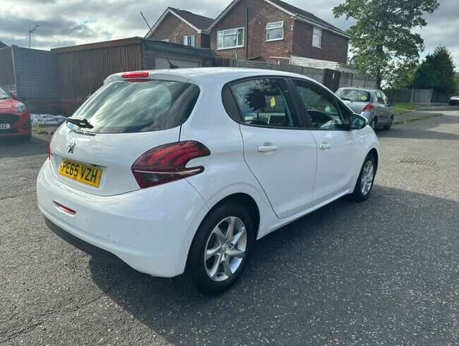 2015 Peugeot 208 - *LOW MILEAGE*