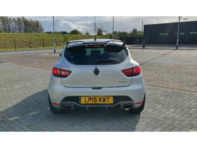 2015 Renault Clio RS Sport