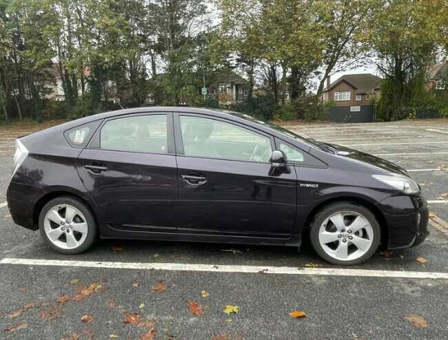 2012 Toyota Prius T-Sprite