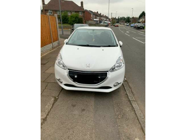 2013 Peugeot, 208, Hatchback, Manual, 1199 (cc), 5 doors