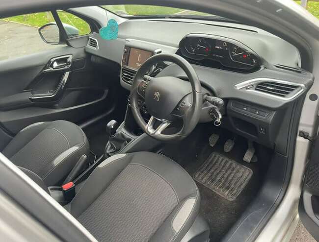 2016 Peugeot 208 Active 5dr h/back with low mileage, 12 months MOT for sale