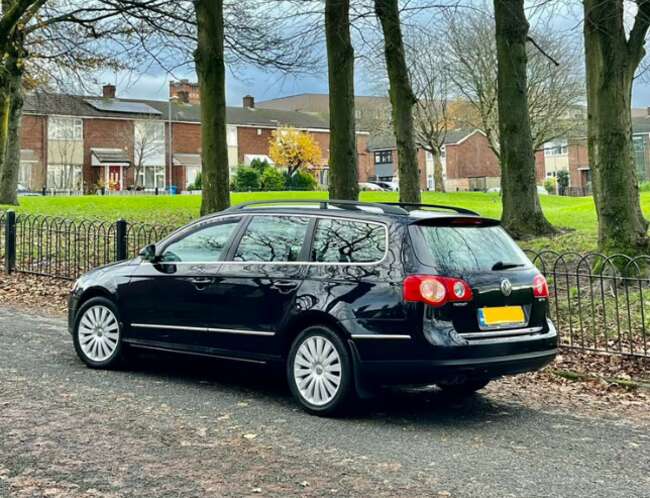 2010 Volkswagen Passat HighLine Plus 2.0TDI 140BHP 6 Speeds.