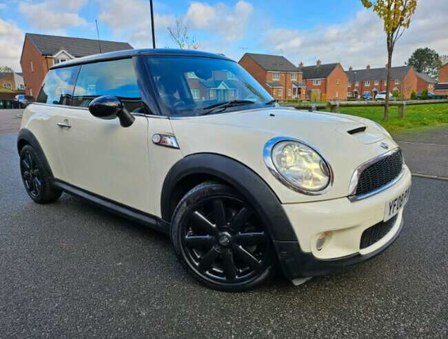 2008 Mini Hatch Cooper S, White, 12 Months MOT, 77K LOW MILEAGE!!