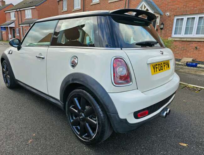 2008 Mini Hatch Cooper S, White, 12 Months MOT, 77K LOW MILEAGE!!