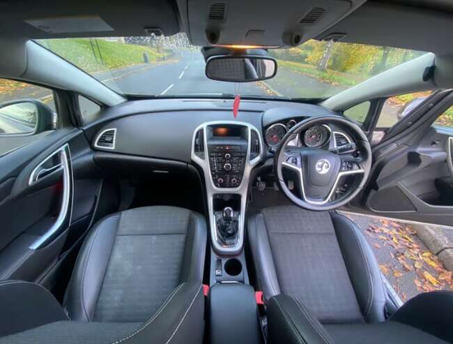 2012 GTC Vauxhall Astra 2.0 Sri Cdti, Full Service 1 Year Mot