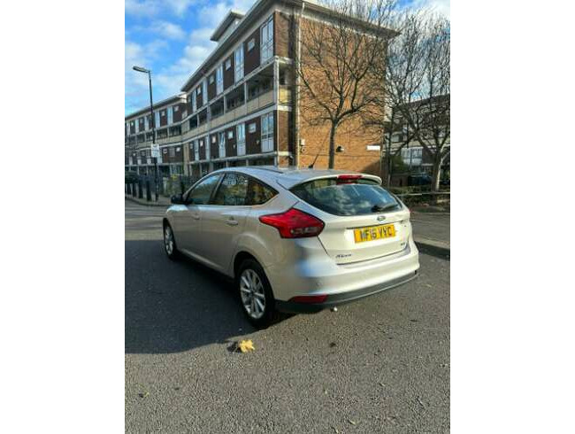 2016 Ford Focus Titanium 1.0 5 Speed Manual