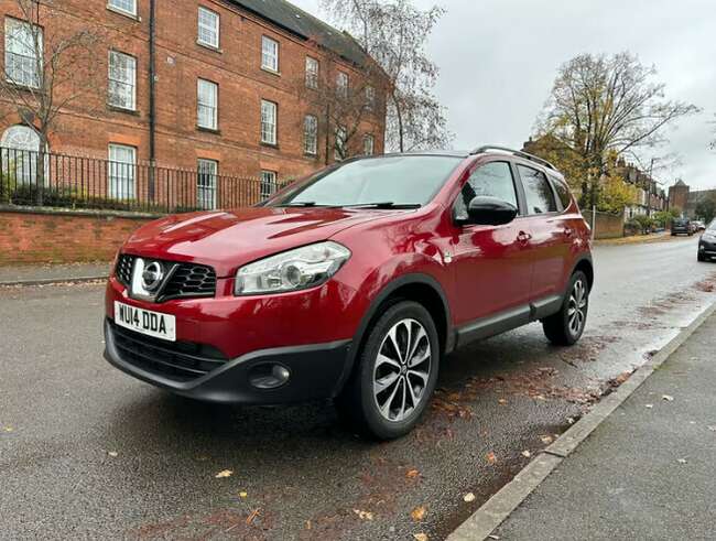 2014 Nissan Qashqai +2 (New Mot, many features)