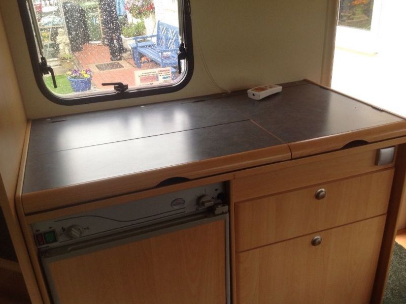 2005 Adria Altea 432 px 4 berth Fixed bed image 7