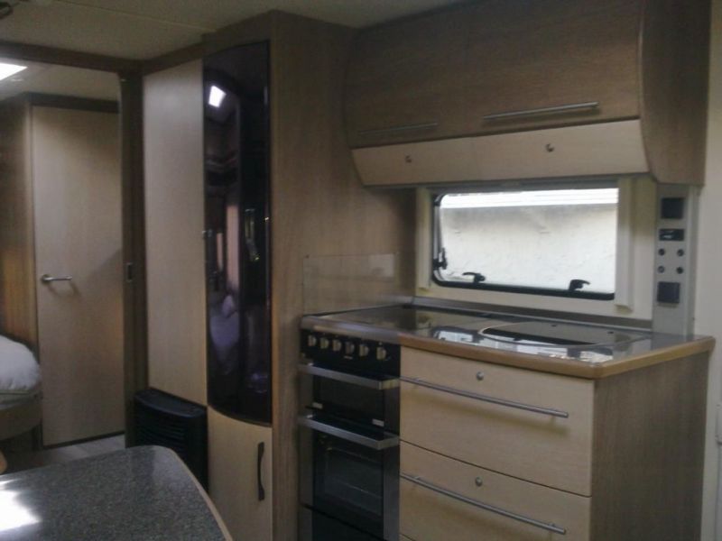 2013 Fendt caravan 650 Mayfair ( model) like hobby and tabbert image 5