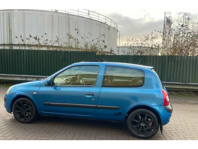 2004 Renault Clio 1.5 Diesel