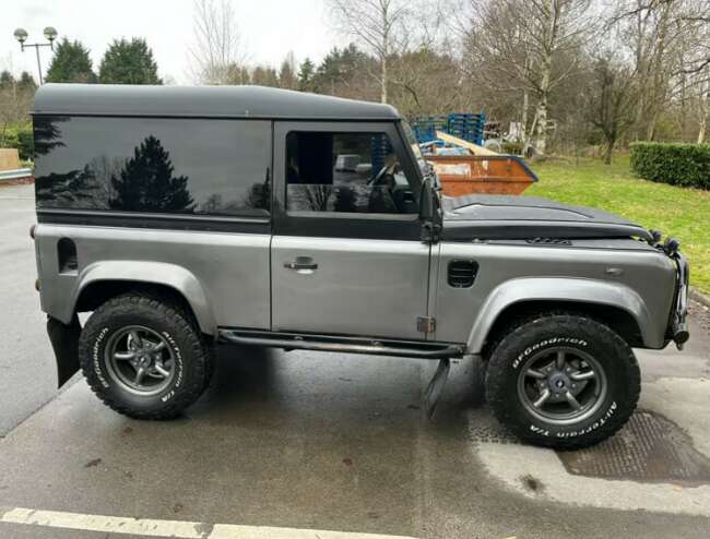 2007 Land Rover Defender 90 2.4 Puma