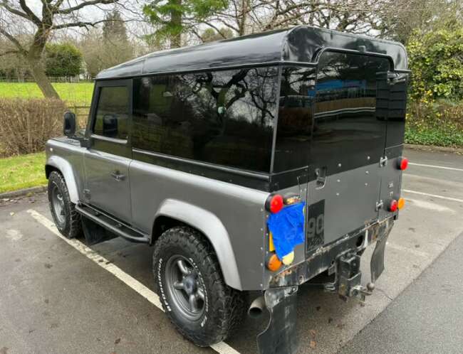 2007 Land Rover Defender 90 2.4 Puma