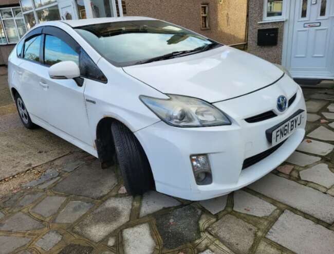 2011 Toyota Prius, vvti Automatic Hybrid Very good runner, New Tyres