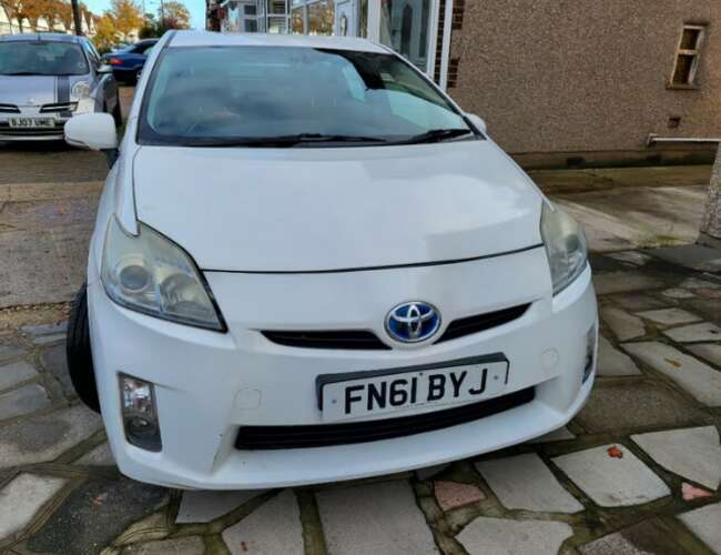 2011 Toyota Prius, vvti Automatic Hybrid Very good runner, New Tyres