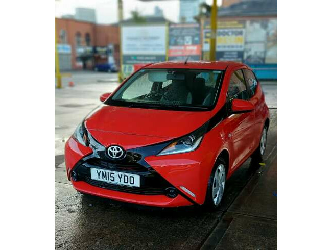 2015 Toyota Aygo 1.0 VVTI X-Play Automatic