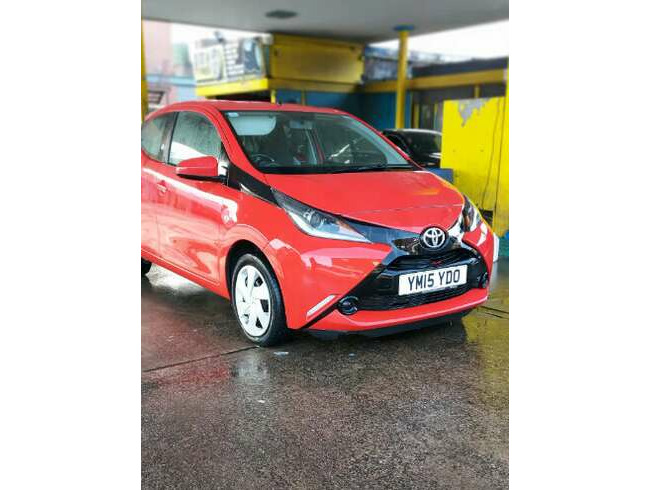 2015 Toyota Aygo 1.0 VVTI X-Play Automatic