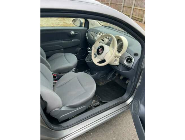 2011 Fiat 500 Pop, Manual