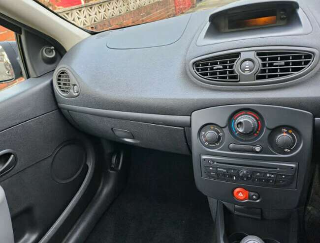 Renault Clio 1.2 61000 Miles Prestige Condition