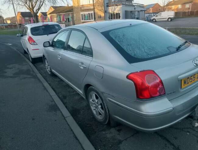 2005 Toyota Avensis