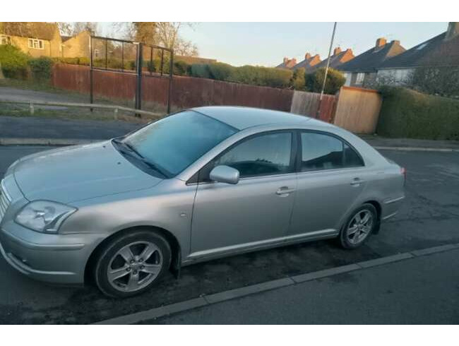 2005 Toyota Avensis