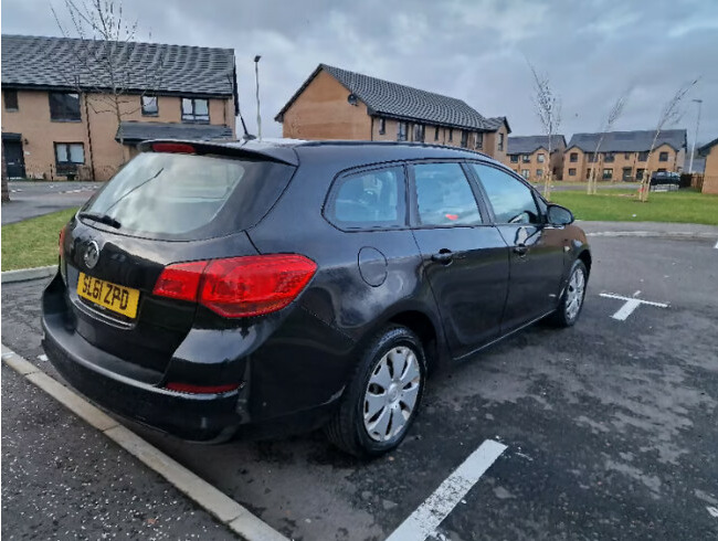 2012 Vauxhall Astra Estate Exclusive 1.4 Petrol Low Milage 98k