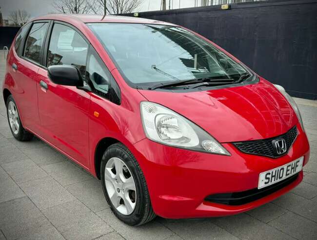 2010 Red Honda Jazz (Bargain), Petrol, Manual