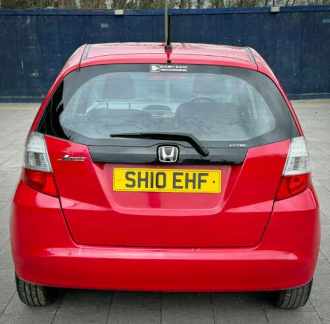 2010 Red Honda Jazz (Bargain), Petrol, Manual