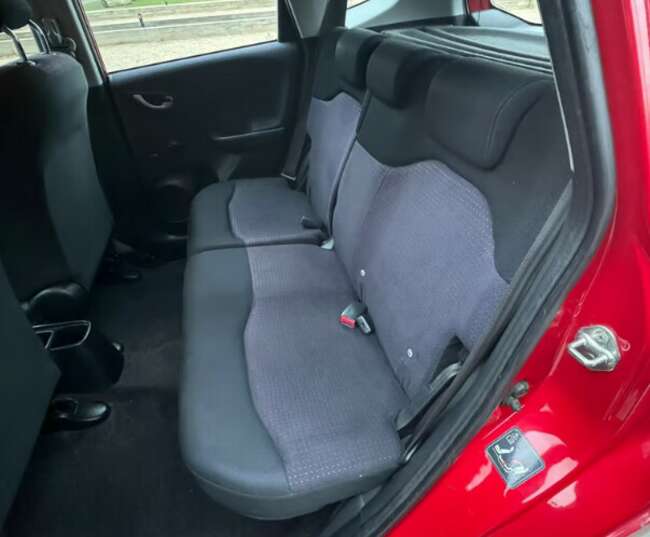 2010 Red Honda Jazz (Bargain), Petrol, Manual