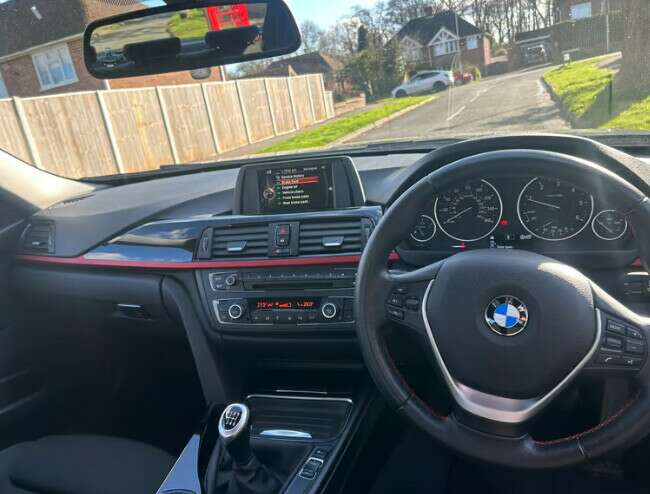 2015 BMW 3 Series 2.0 318d Sport Saloon