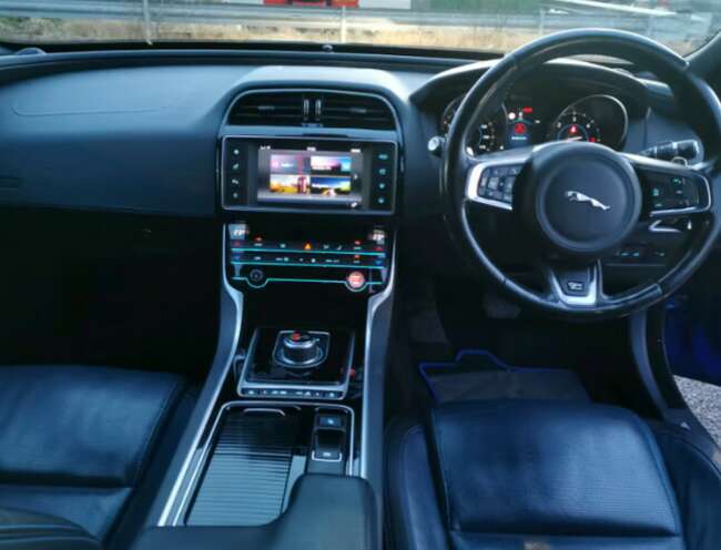 2017 Jaguar XE R Sport, Diesel, Automatic