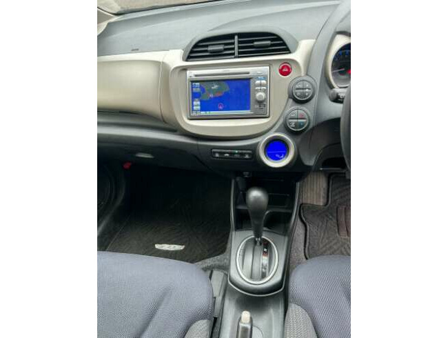 2012 Honda Fit, Hybrid