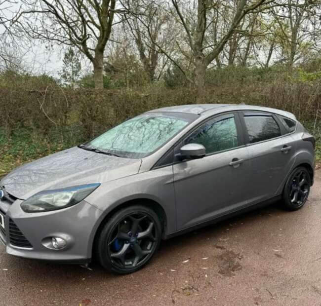 2011 Ford Focus Titanium 1.6