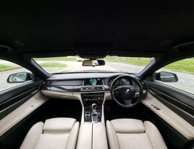 2013 BMW, 7 Series, Saloon, Semi-Auto, 2993 (cc), 4 Doors