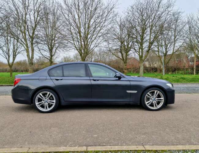 2013 BMW, 7 Series, Saloon, Semi-Auto, 2993 (cc), 4 Doors