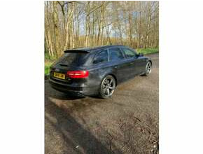 2014 Audi A4 Avant Black edition s-line 2.0L diesel Automatic