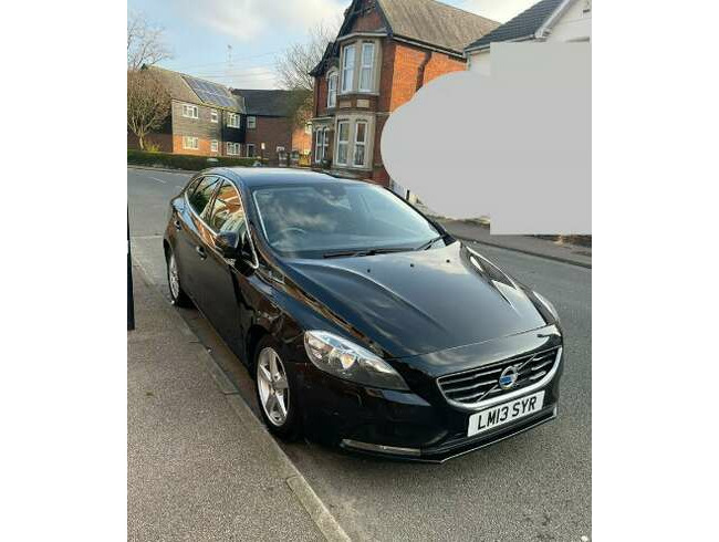 2013 Volvo V40 SE 1.6 D2 SE Hatchback 5dr, Diesel, Manual