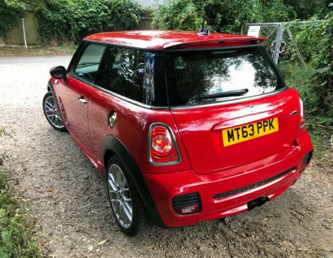  2014 MINI Hatch, 1.6 John Cooper Works 3dr(Media Pack / Sat Nav)