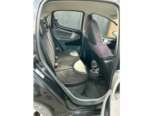 2010 Toyota Aygo, Hatchback, Manual, Petrol