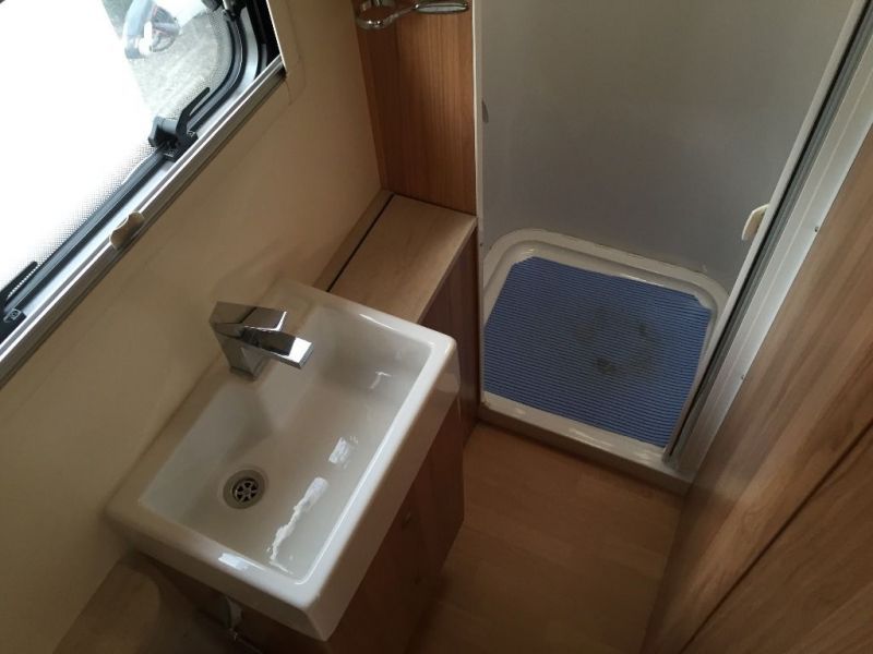 2011 Bailey Unicorn Valencia - fixed bed model image 9