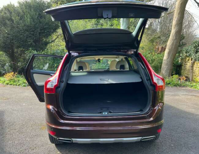 2017 Volvo, XC60, Se Lux Nav D5 Awd Auto Estate, Diesel 2400 (cc), 5 Doors