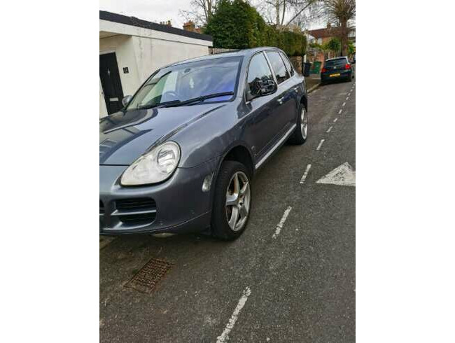 2005 Porsche Cayenne S 4.5 V8