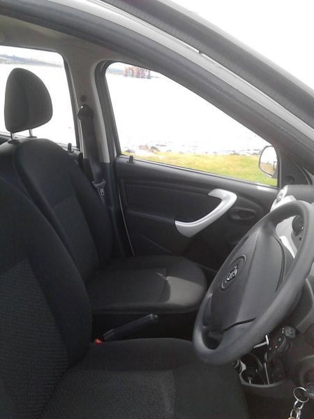 2013 Dacia Duster Ambiance image 5