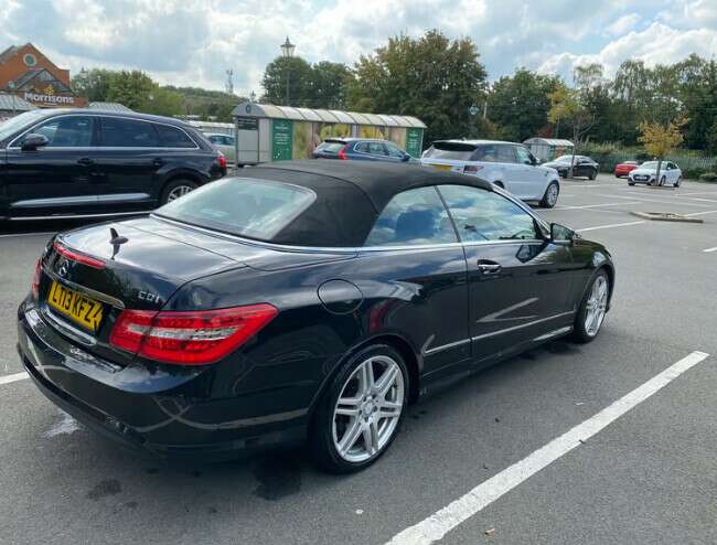 Mercedes E Class, Convertible, Semi-Automatic, Diesel in Great Condition