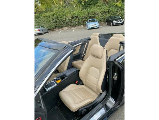 Mercedes E Class, Convertible, Semi-Automatic, Diesel in Great Condition