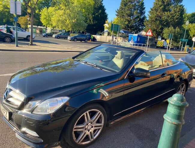 Mercedes E Class, Convertible, Semi-Automatic, Diesel in Great Condition